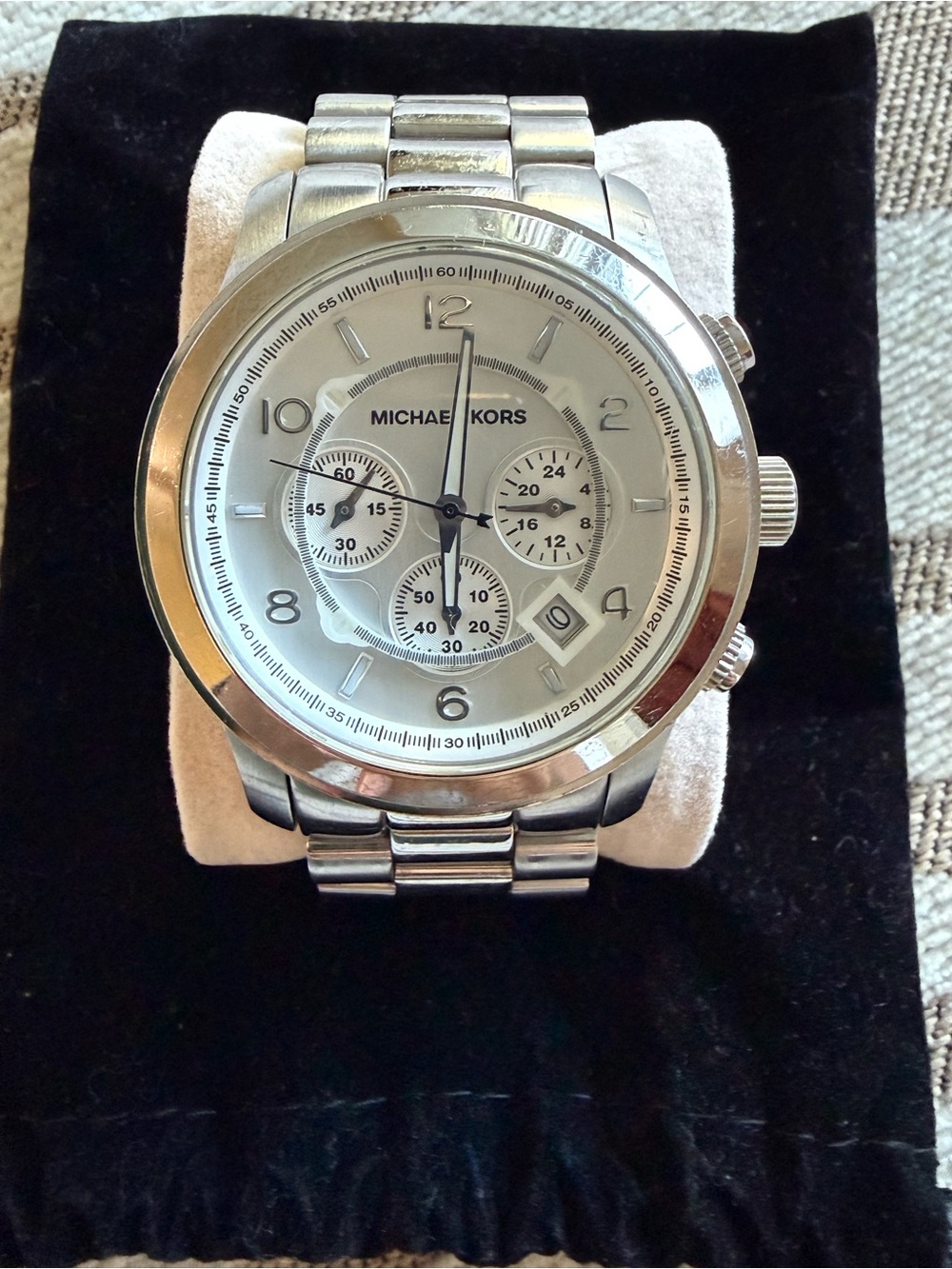 Michael Kors Silver-Tone Stainless Steel Chronograph Bracelet Watch MK 8086